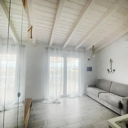 Apartment Affittimoderni Albatros - Cste12 *
